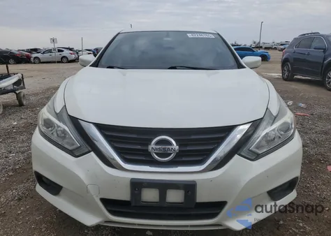 2017 Nissan Altima 2.5 из США, поврежденный, VIN 1N4AL3AP2HC209989